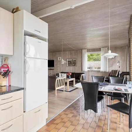 6683-allinge-brunekulvej-2-d Feriehus *